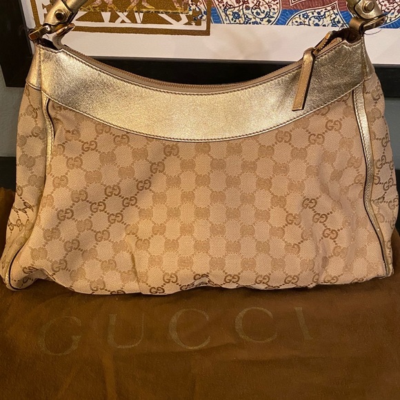Gucci monogram large D gold hobo bag - Picture 7 of 12